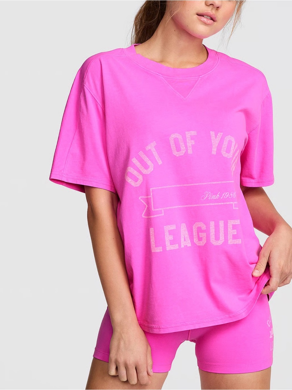 NWT PINK Victoria's Secret Campus Cotton Crewneck T-Shirt in Pink Berry Size Med